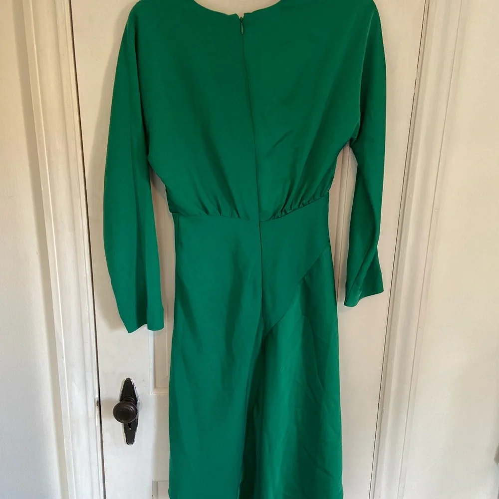 NWT Two material green dress - Picture 2 of 5